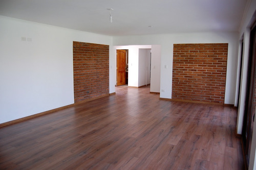 Imagen 16 de 30 de !!!! Nuevo Precio!!! Casa Estilo Mediterránea En La Reina!!!