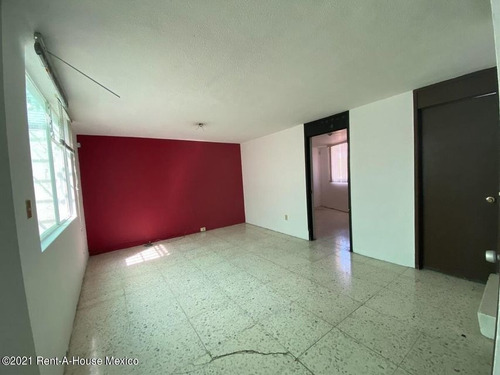 Imagen 1 de 14 de Calesa Casa En Esquina En Renta Ideal Para Oficinas O Consultorios! Qh