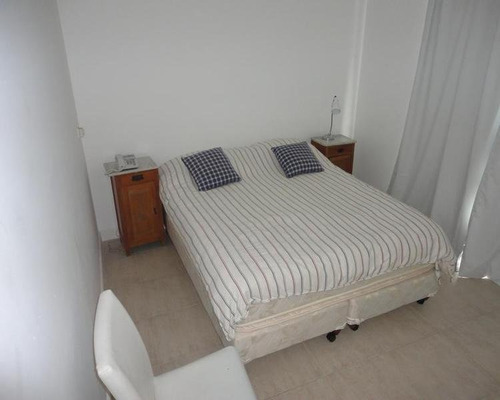 Apartamento En Venta De 3 Dormitorios En Playa Brava