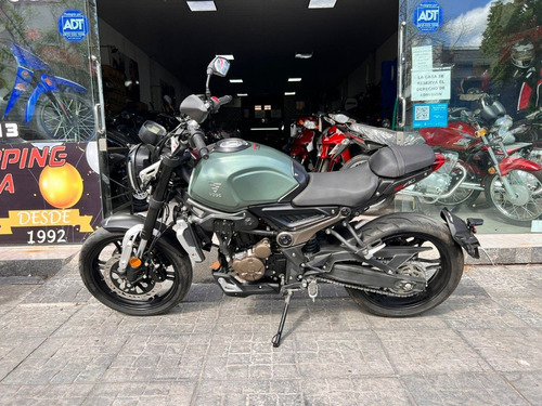 Imagen 4 de 4 de Voge 300 Ac
