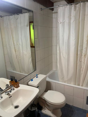 Casa En Venta De 8 Dorm. En Panguipulli