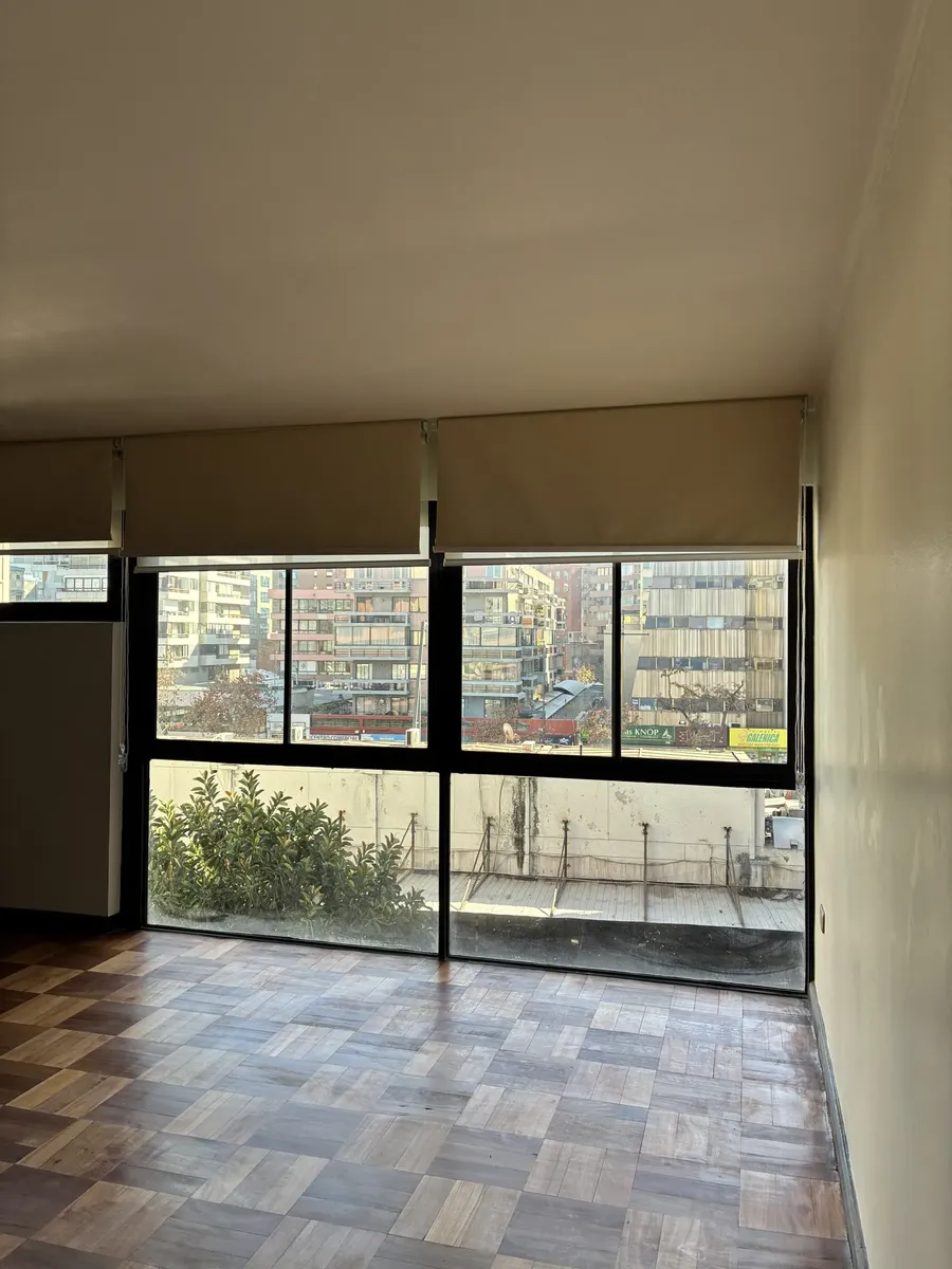Imagen 2 de 15 de A Pasos De Metro Tobalaba Y Costanera Center