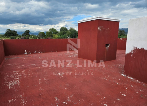 Carretera Celaya - Comonfort: Casa Campestre En Venta