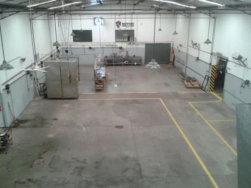 Imagen 6 de 12 de Amplio Galpon En Venta Con Oficinas