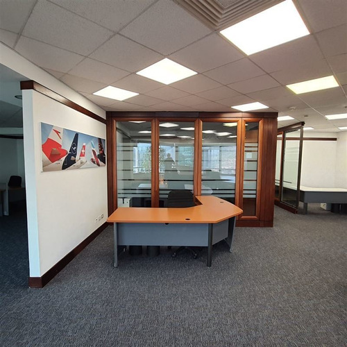 Imagen 8 de 12 de Oficina En Arriendo En Las Condes