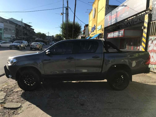 Toyota Hilux 2.8 Cd Srv 177cv 4x2 2017