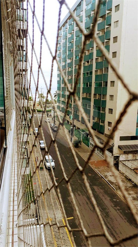Imagem 29 de 30 de 03 Dormitórios, 01 Suíte, 01 Sala, 02 Vagas E Churrasqueira Na Cozinha. Praia Canto Do Forte, - Reo584155
