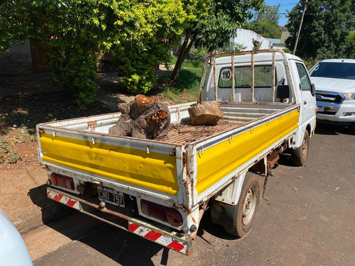 El Camion Esta Desarmado Sin Motor