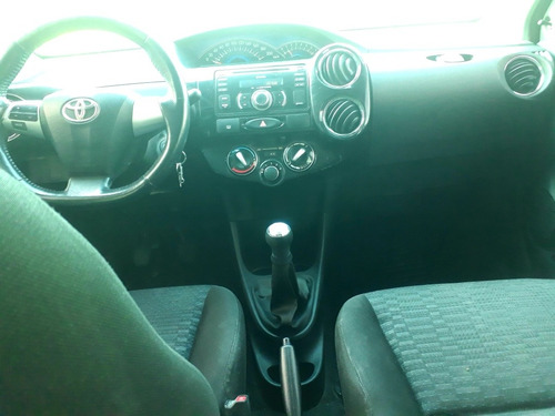 Toyota Etios 1.5 Sedan Xls 2014