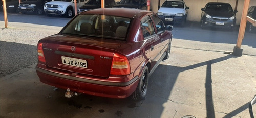 Imagem 3 de 5 de Chevrolet Astra Gl 1.8