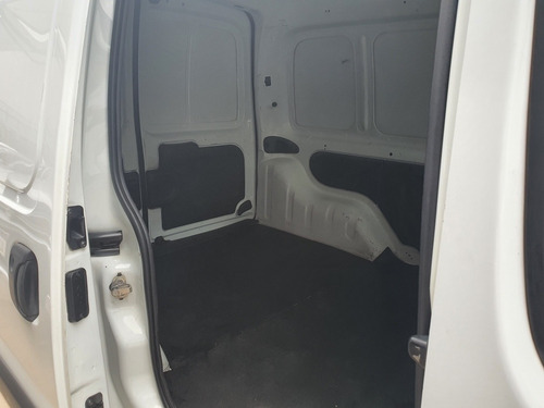 Imagem 8 de 12 de Renault Kangoo Express 2016 1.6 16v Porta Lateral Hi-flex 5p