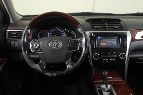 Toyota Camry 2.5 L4 At