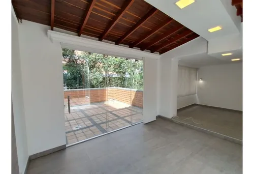 Apartamento Reformado En Los Parra - El Poblado