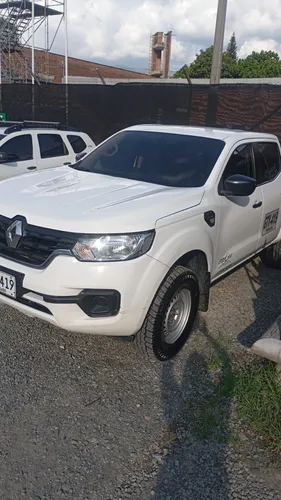 Renault Alaskan 2.5 Zen