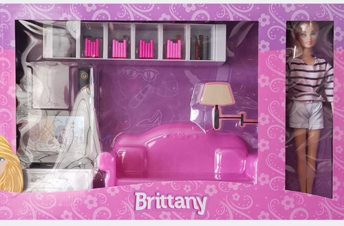 Muñeca Brittany Con Accesorios Sala