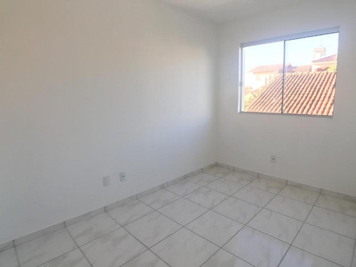 Apartamento Novo Com 02 Dormitórios E Sacada Com Churrasqueira. - Ap2975