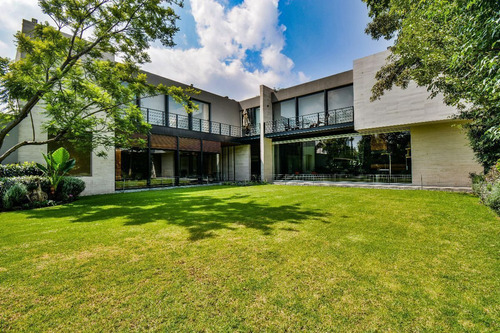Imagen 2 de 17 de Residencia En Venta En Jardines Del Pedregal
