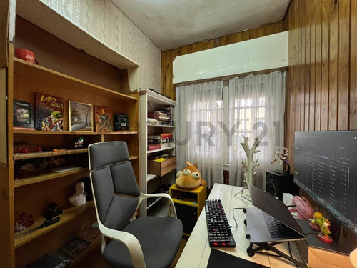 Venta Casa 4 Ambientes+escritorio - Patio - Parrilla - Terraza - Floresta
