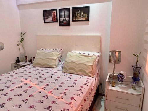 Imagem 7 de 13 de Apartamento À Venda Na Rua Mário Agostinelli, Jacarepaguá, Rio De Janeiro - Rj - Liv-14576