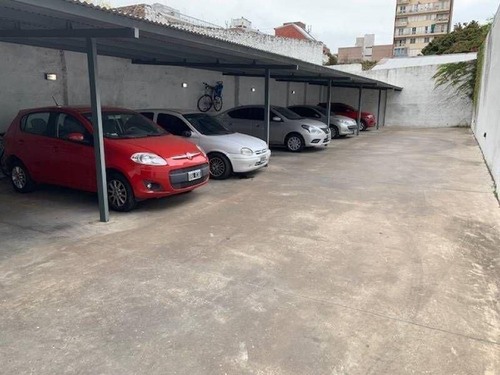 Imagen 9 de 13 de Venta Depto 2 Dormitorios C/ Cochera (alquilado), Entre Rios 1900 - Gazze
