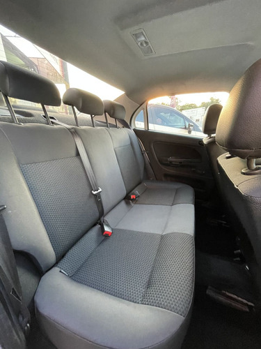 Volkswagen Voyage VOYAGE 1.6 MSI Flex 8V 4p