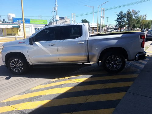 Imagen 2 de 15 de Chevrolet Cheyenne 2020 5.4 2500 Doble Cab Lt Z71 4x4 At