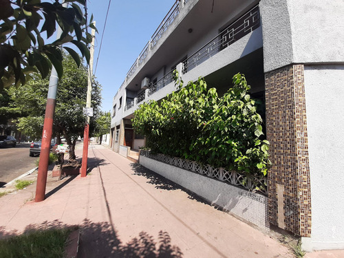 Casa En Venta En Lanús Oeste, Lanús, G.b.a. Zona Sur