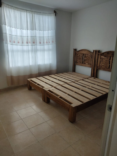 Imagen 16 de 19 de Casa En Renta Semi - Amueblada Fracc. Privado. Ciudad Del Sol Qro.
