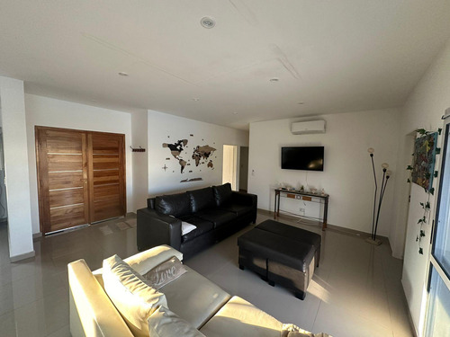 Casa De 4 Ambientes Con Pileta En Santa Ines!!! Se Alquila Amoblada!!!