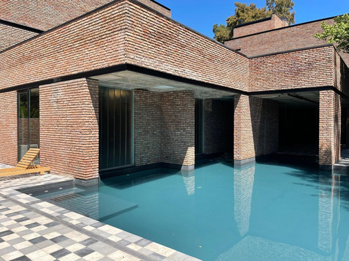 Amplio Monoambiente De 50 M2 - Condominio Patio (copa)