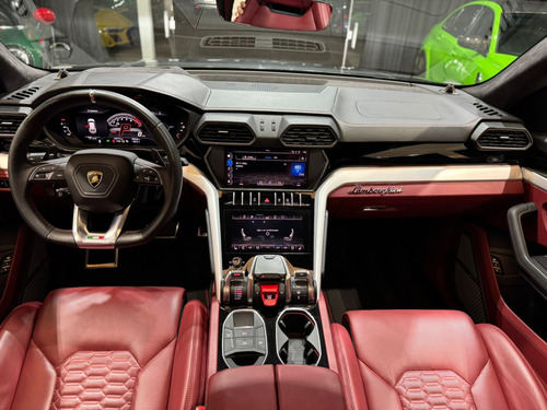 Lamborghini Urus 4.0 V8 TURBO GASOLINA LP650-4 AUTOMÁTICO