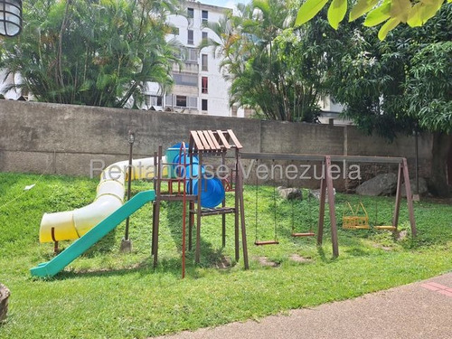 Bello Y Amplio Apartamento En Alquiler En Santa Eduvigis