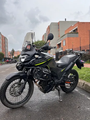 Versys 300