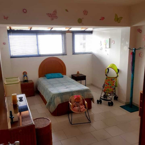 Imagen 19 de 29 de Vendo Ph 323m2 5h/5b/4p Guaicay 1703