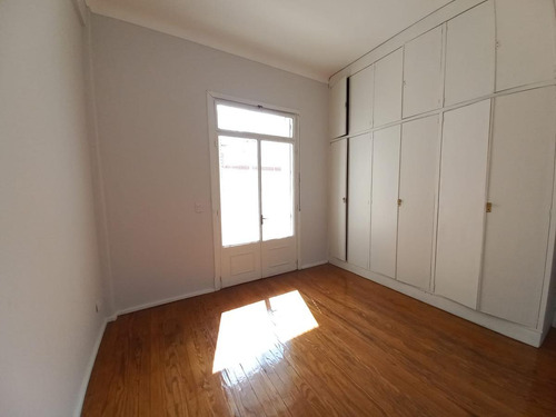 Almagro 4 Ambientes Divinos, Con Terraza Propia De 140 M2!!! Sup Cubierta 142 M2 Super Luminoso