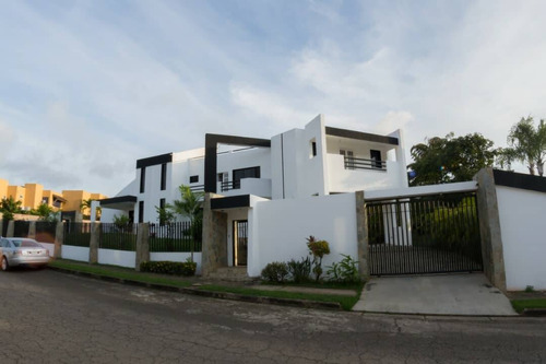 Venta Casa Altos De Guataparo Valencia