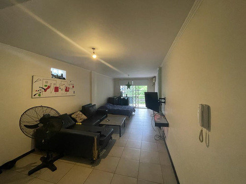 Imagen 5 de 9 de Venta - Amplio Monoambiente - Caballito