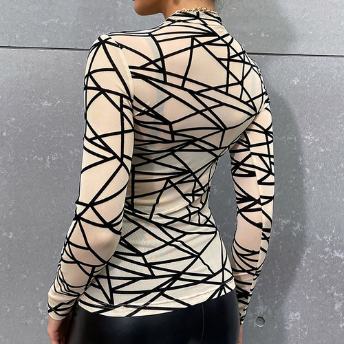 Playera N De Manga Larga Con Cuello Alto Y Malla Transparen