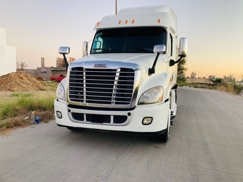 Imagen 1 de 15 de Freightliner Año 2013 Mexicono% Original Impecable