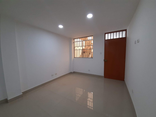 Imagen 5 de 17 de Alquiler De Departamento San Juan De Miraflores