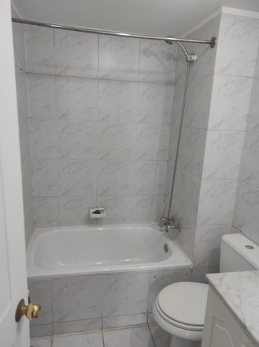 Se Arrienda Soleado Departamento En Sector Exclusivo