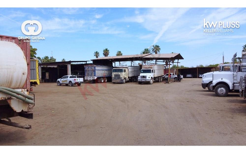 Terreno Con Locales Comerciales En Venta A Orilla De Carretera En Navolato, Sinaloa