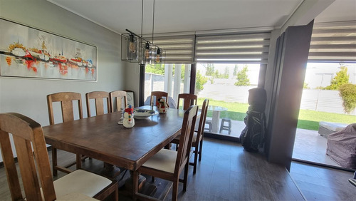 Casa En Venta De 4 Dorm. En Colina Chicureo