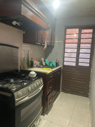 Casa En Venta En Col. Bernardo Cobos, Irapuato, Gto.