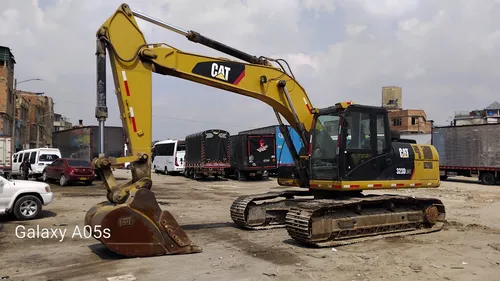 Excavadora Cat 323d Lme