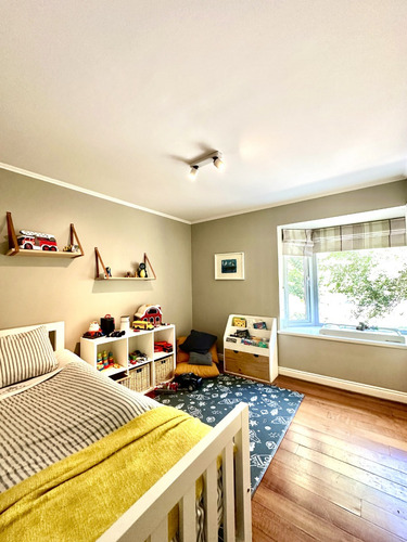 Condominio + Una Cuadra De Costanera Norte + Impecable