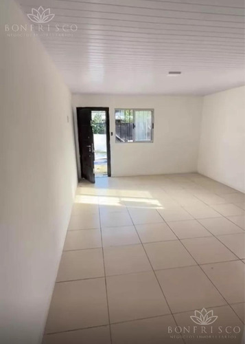 Casa De Un Dormitorio Con Patio Y Parrillero En El Pinar
