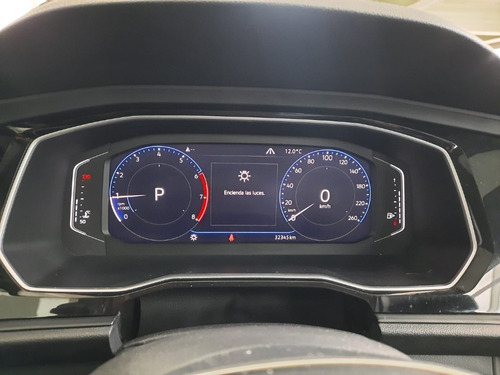 Imagen 12 de 25 de Volkswagen Vento Highline 250 Tsi At 2021 Azul 32.500kms U/m