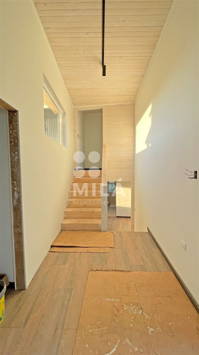 Casa En Venta De 4 Dorm. En Llanquihue