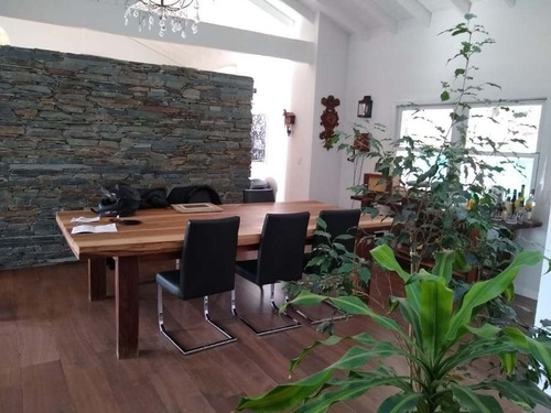 Imagen 8 de 14 de Chalet En Venta En Villa Udaondo
